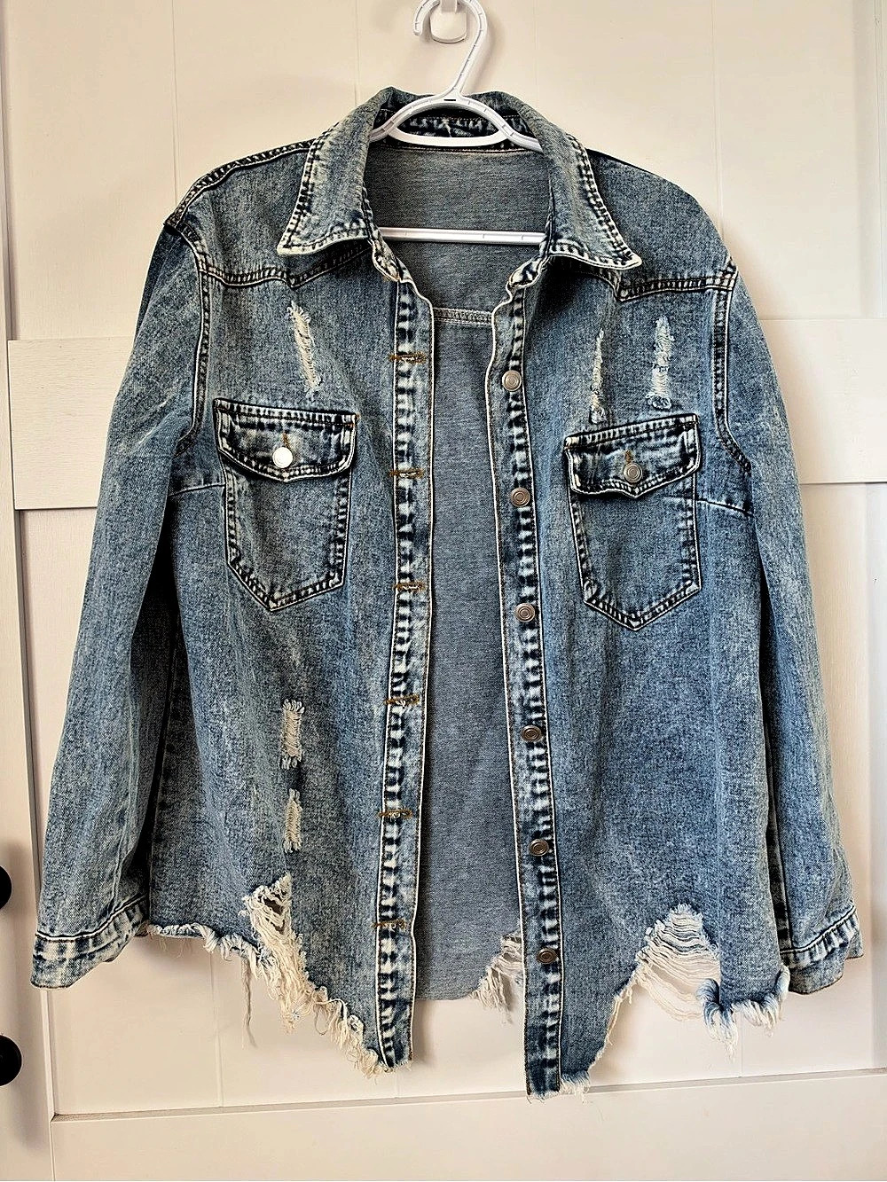 SHEIN Ripped Raw Hem Washed Denim Jacket Blue